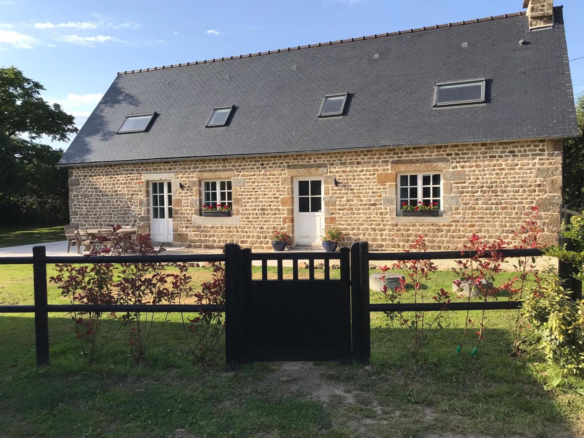 Maison De La Grange, Chaulieu Sourdeval Eksteriør billede
