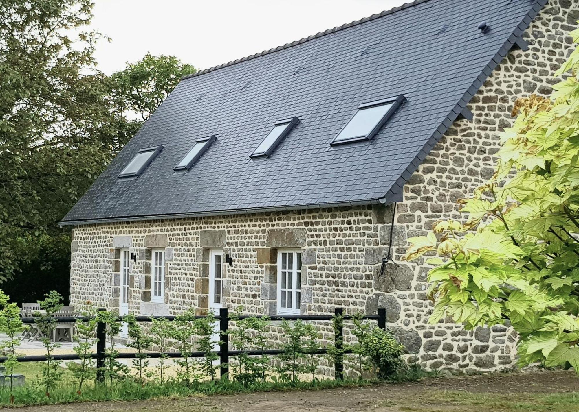 Maison De La Grange, Chaulieu Sourdeval Eksteriør billede